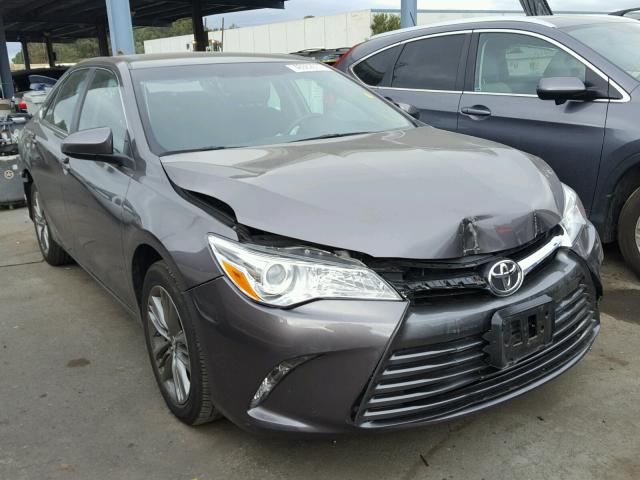 4T4BF1FK4GR579830 - 2016 TOYOTA CAMRY LE GRAY photo 1