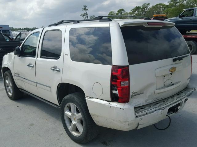 1GNSKCE09BR244930 - 2011 CHEVROLET TAHOE K150 WHITE photo 3