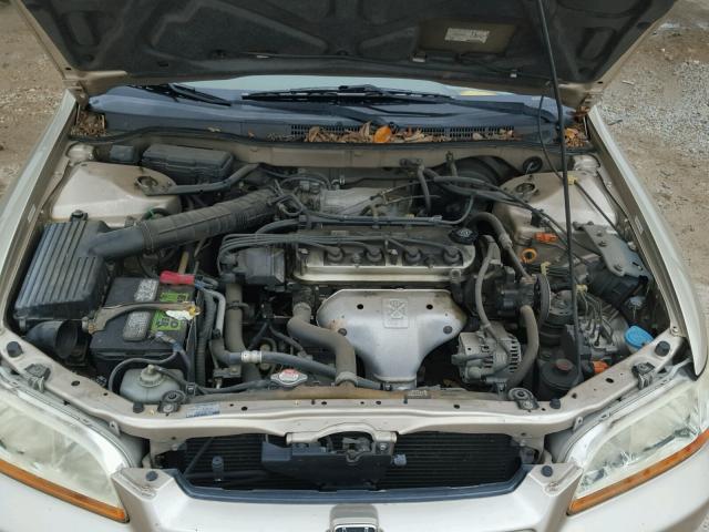 JHMCG5678YC025618 - 2000 HONDA ACCORD GOLD photo 7