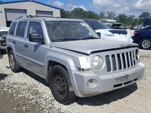 1J8FT48W87D272583 - 2007 JEEP PATRIOT LI SILVER photo 1