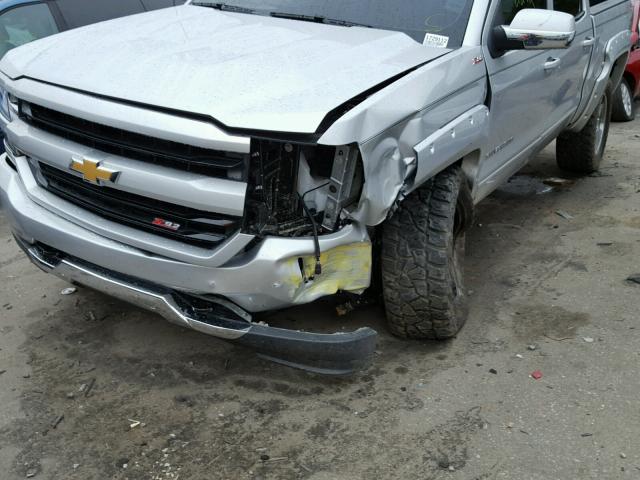 3GCUKRECXHG232843 - 2017 CHEVROLET SILVERADO SILVER photo 9