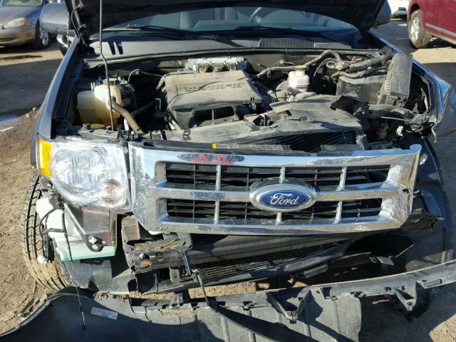 1FMCU0DG8BKA54867 - 2011 FORD ESCAPE XLT GRAY photo 7