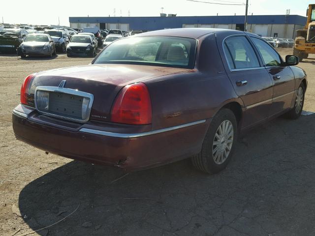 1LNHM82W93Y622573 - 2003 LINCOLN TOWN CAR S MAROON photo 4