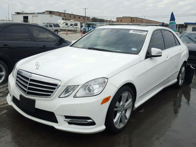 WDDHF5KB0DA708347 - 2013 MERCEDES-BENZ E350 WHITE photo 2