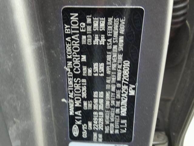 KNDJN2A29F7208010 - 2015 KIA SOUL GRAY photo 10