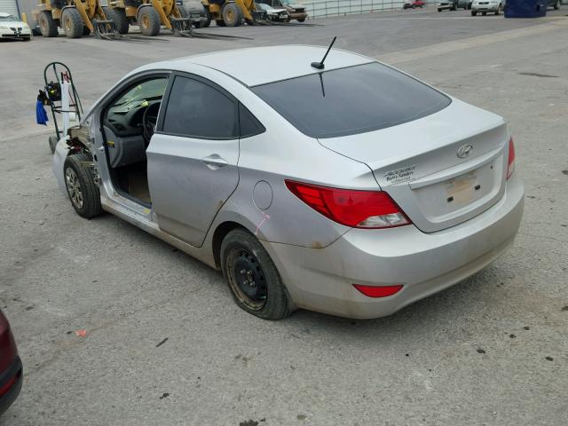 KMHCT4AE0GU140568 - 2016 HYUNDAI ACCENT SE SILVER photo 3