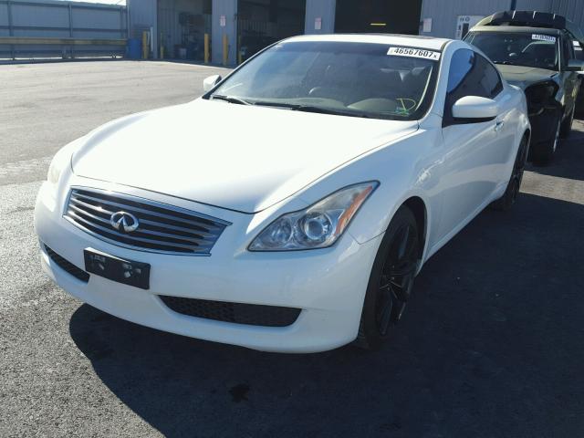 JNKCV64E28M102653 - 2008 INFINITI G37 BASE WHITE photo 2