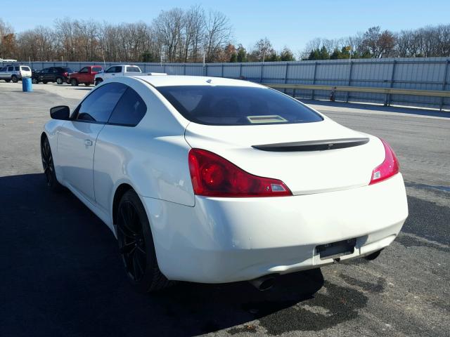 JNKCV64E28M102653 - 2008 INFINITI G37 BASE WHITE photo 3