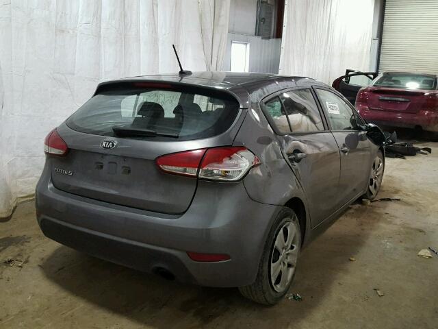 KNAFK5A83G5547148 - 2016 KIA FORTE LX GRAY photo 4