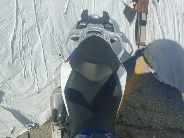 WB10D130XJZ463490 - 2018 BMW S 1000 XR WHITE photo 6