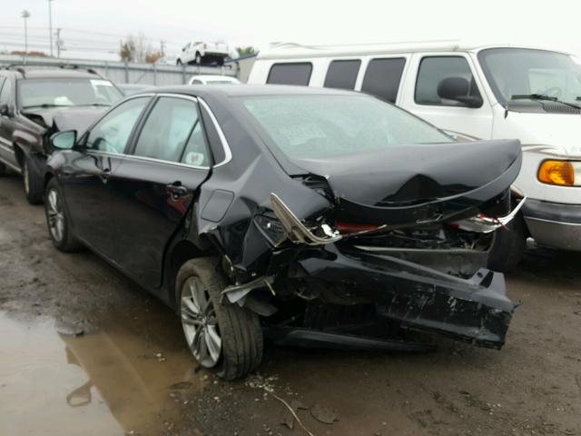 4T1BF1FK5HU707360 - 2017 TOYOTA CAMRY LE შავი ფოტო 3