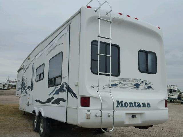 4YDF329224D510265 - 2004 KEYSTONE MONTANA WHITE photo 3