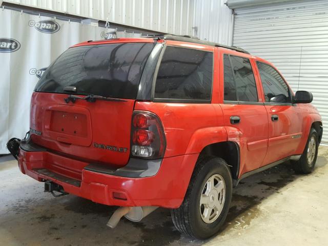 1GNDS13S322183102 - 2002 CHEVROLET TRAILBLAZE RED photo 4