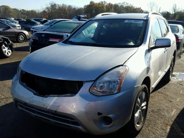 JN8AS5MV3DW649803 - 2013 NISSAN ROGUE S SILVER photo 2