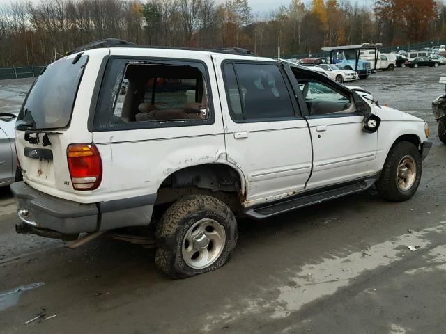 1FMZU34E7WUB60005 - 1998 FORD EXPLORER WHITE photo 4