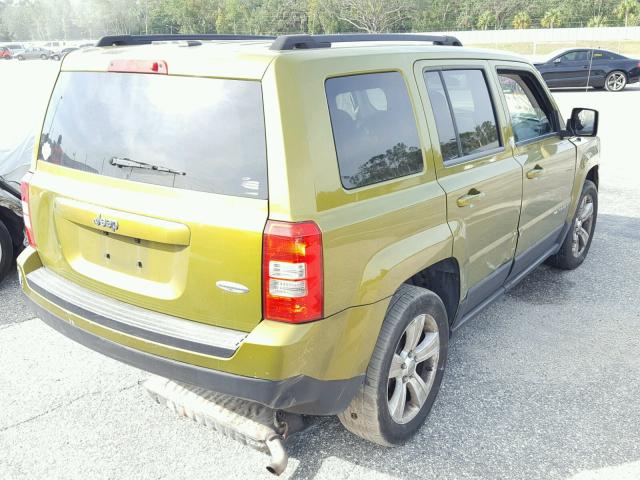 1C4NJPFB2CD586461 - 2012 JEEP PATRIOT LA GREEN photo 4