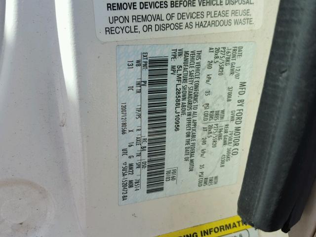 5LMFL28588LJ10956 - 2008 LINCOLN NAVIGATOR თეთრი ფოტო 10