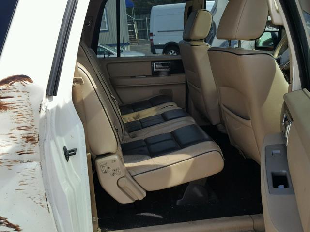 5LMFL28588LJ10956 - 2008 LINCOLN NAVIGATOR თეთრი ფოტო 6