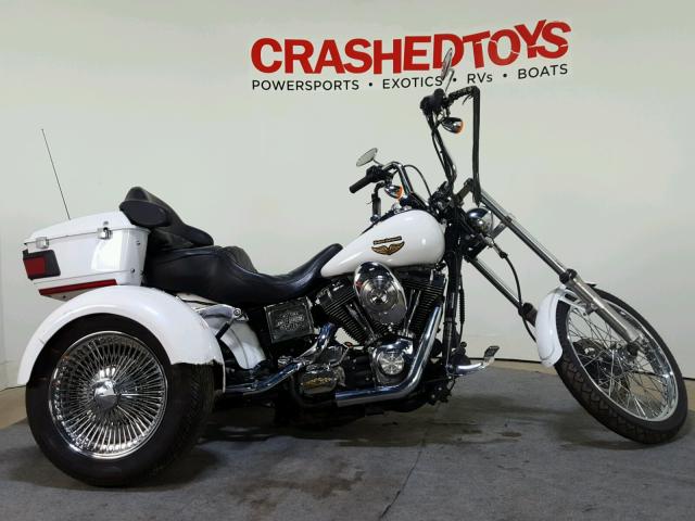 1HD1GPW395K321104 - 2005 HARLEY-DAVIDSON FXDWGI WHITE photo 1