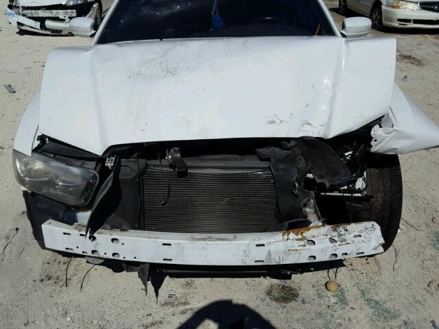 2B3CL3CGXBH512217 - 2011 DODGE CHARGER WHITE photo 7