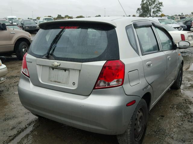 KL1TD62644B143346 - 2004 CHEVROLET AVEO SILVER photo 4