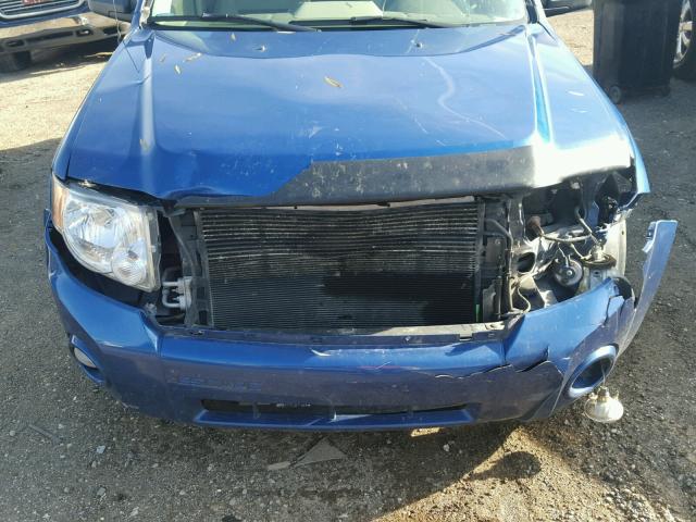 1FMCU93198KA14016 - 2008 FORD ESCAPE XLT BLUE photo 7