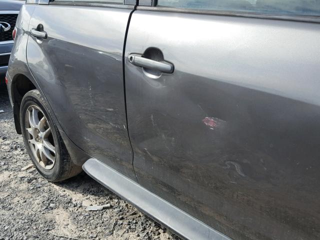 JTKKT624640070877 - 2004 TOYOTA SCION XA ნაცრისფერი ფოტო 9