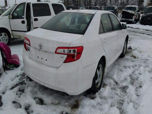 4T1BF1FKXDU213702 - 2013 TOYOTA CAMRY L WHITE photo 4