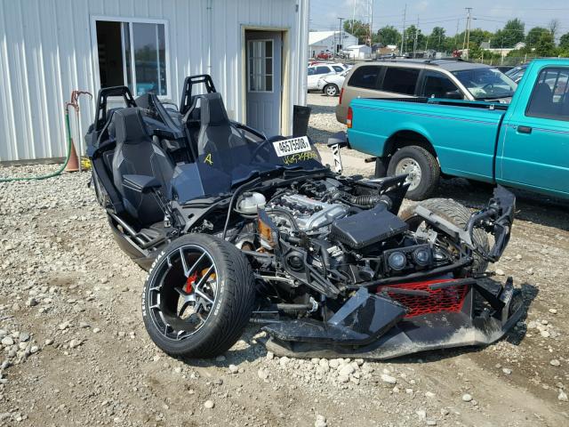 57XAAPFA6H8121694 - 2017 POLARIS SLINGSHOT BLACK photo 1