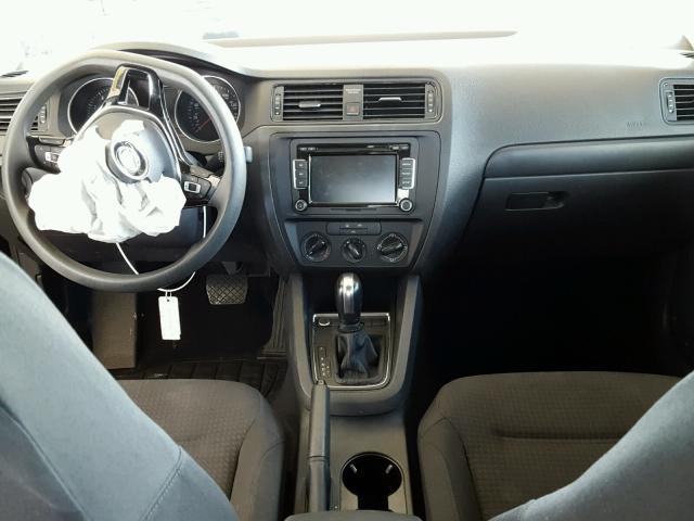 3VW2K7AJ4FM294590 - 2015 VOLKSWAGEN JETTA BASE 黑色 照片 9