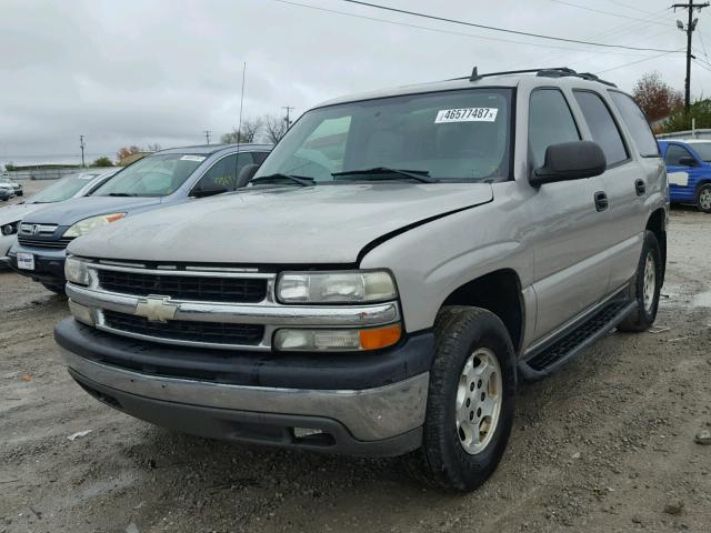 1GNEC13Z56J121033 - 2006 CHEVROLET TAHOE C150 GRAY photo 2