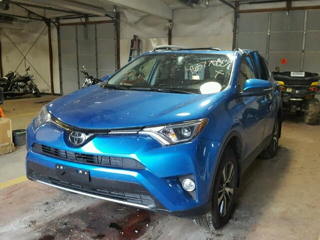 JTMRFREV2HJ169702 - 2017 TOYOTA RAV4 XLE BLUE photo 2