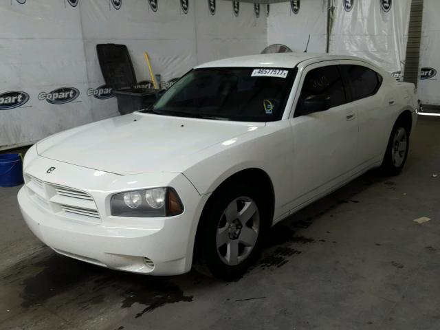 2B3KA43R28H261162 - 2008 DODGE CHARGER WHITE photo 2