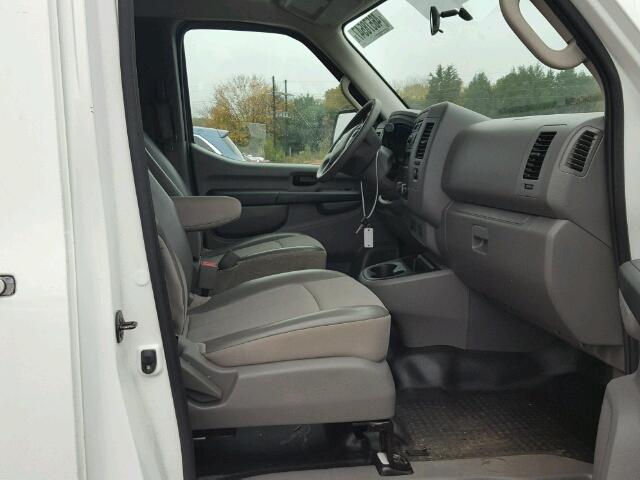 1N6AF0KY1EN101576 - 2014 NISSAN NV 2500 WHITE photo 5