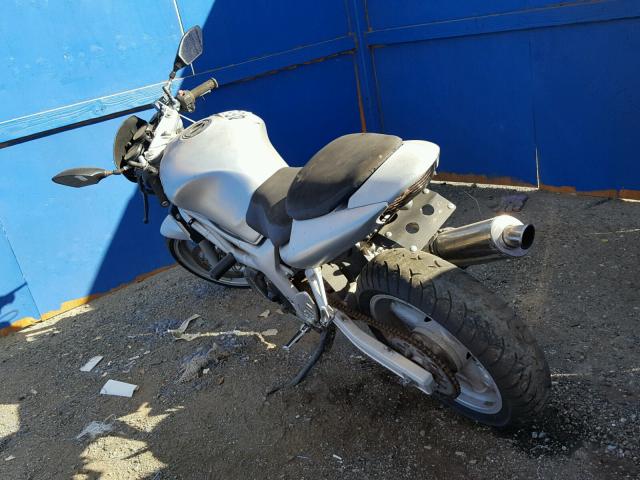 JS1VP52A9X2101793 - 1999 SUZUKI SV650 SILVER photo 3