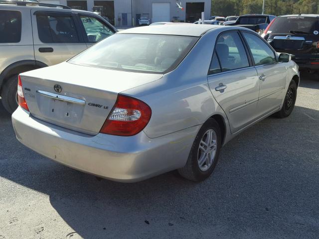 4T1BE32K92U019471 - 2002 TOYOTA CAMRY LE SILVER photo 4