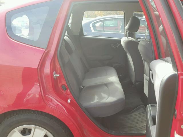 JHMGE8H31DC046078 - 2013 HONDA FIT RED photo 6