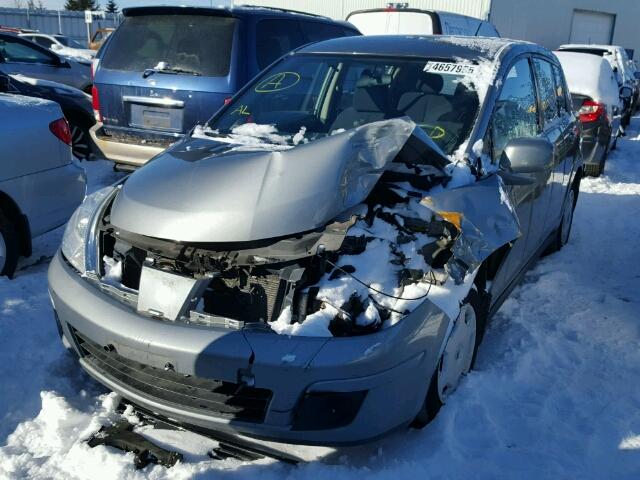 3N1BC13E28L377556 - 2008 NISSAN VERSA S SILVER photo 2