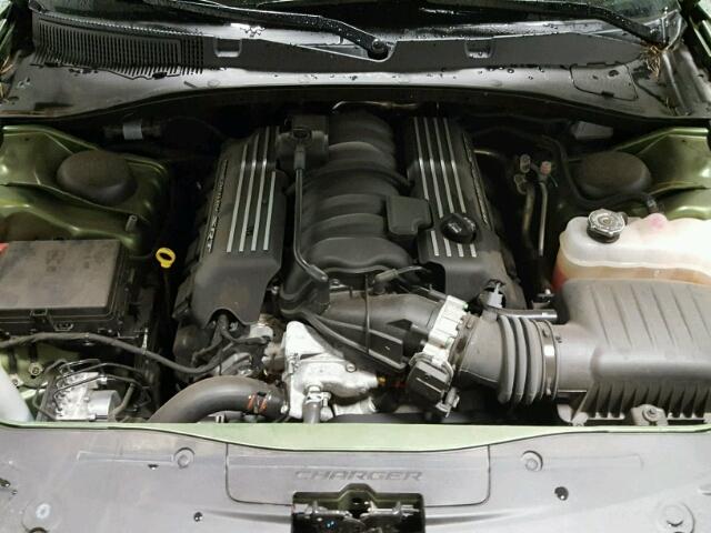 2C3CDXGJ6JH273504 - 2018 DODGE CHARGER R/ GREEN photo 7
