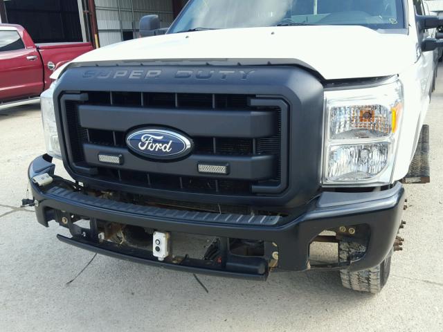 1FT7X3B61BEB45793 - 2011 FORD F350 WHITE photo 9