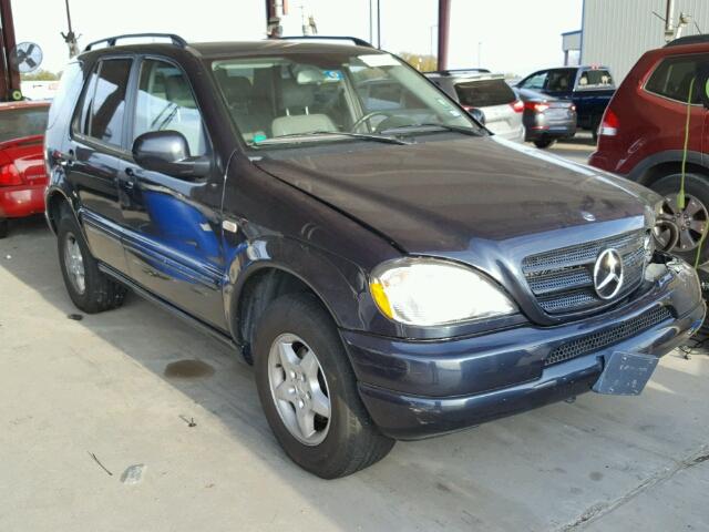 4JGAB54E61A253686 - 2001 MERCEDES-BENZ ML 320 BLUE photo 1