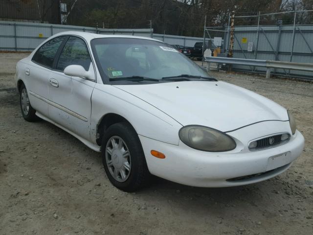 1MEFM50U2WA623944 - 1998 MERCURY SABLE GS WHITE photo 1