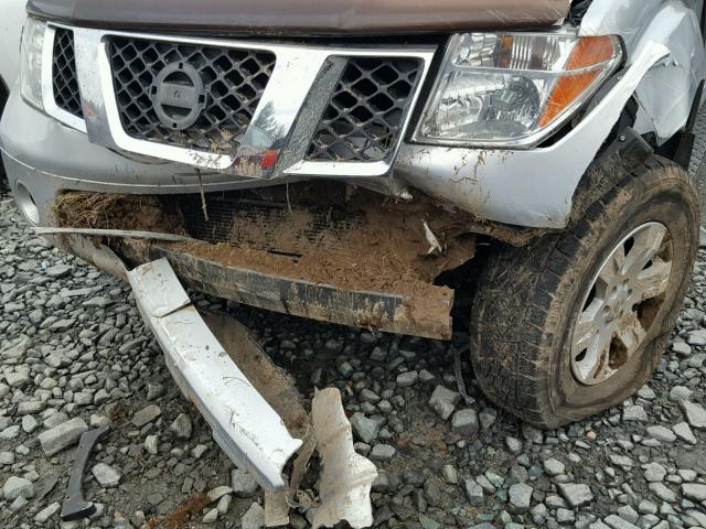 5N1AR18W75C743653 - 2005 NISSAN PATHFINDER SILVER photo 9