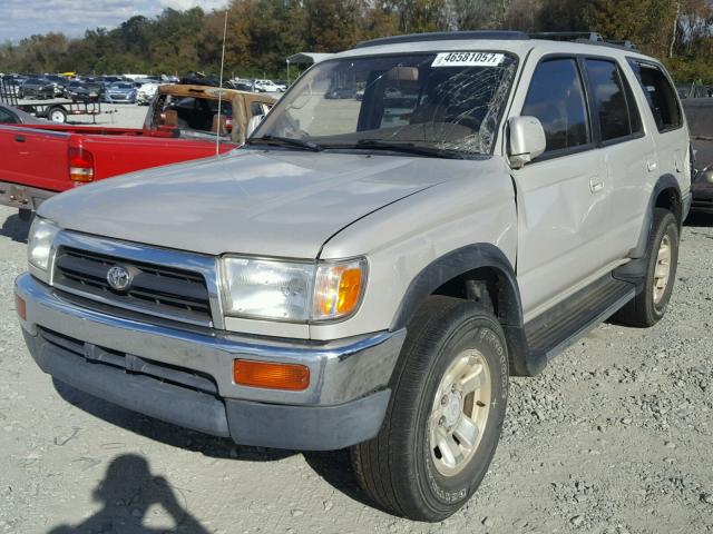 JT3GN86R6W0071365 - 1998 TOYOTA 4RUNNER SR SILVER photo 2