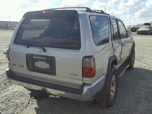 JT3GN86R6W0071365 - 1998 TOYOTA 4RUNNER SR SILVER photo 4