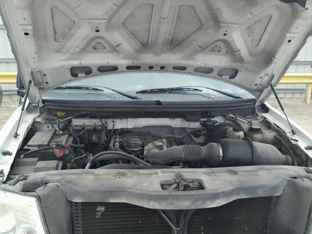 1FTRF12256NB50398 - 2006 FORD F150 WHITE photo 8