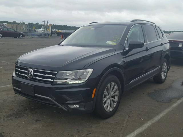 3VV2B7AX6JM015495 - 2018 VOLKSWAGEN TIGUAN SE Чорний фото 2