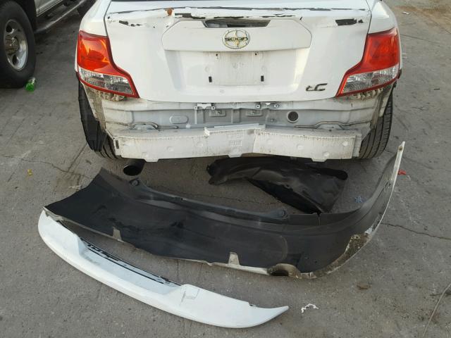 JTKJF5C77C3026051 - 2012 TOYOTA SCION TC 白色 照片 9