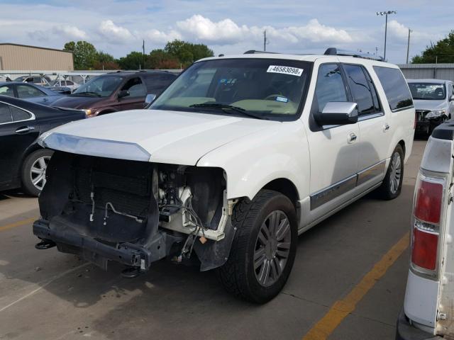 5LMFL27548LJ05156 - 2008 LINCOLN NAVIGATOR Biały zdjęcie 2