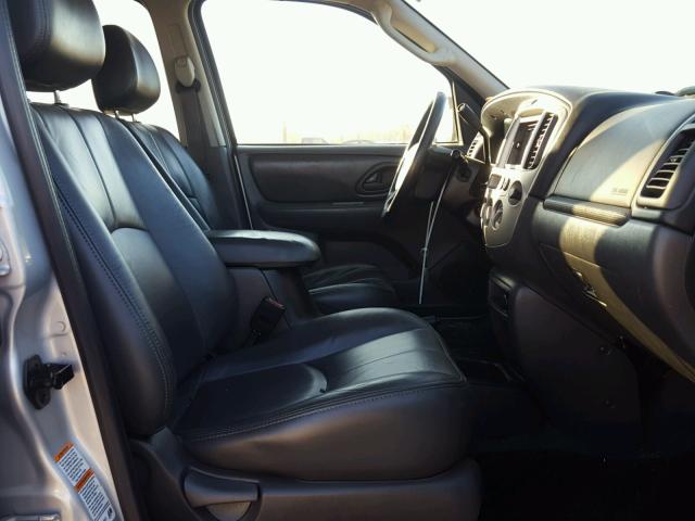 4F2CZ961X4KM04375 - 2004 MAZDA TRIBUTE ES 银色 照片 5